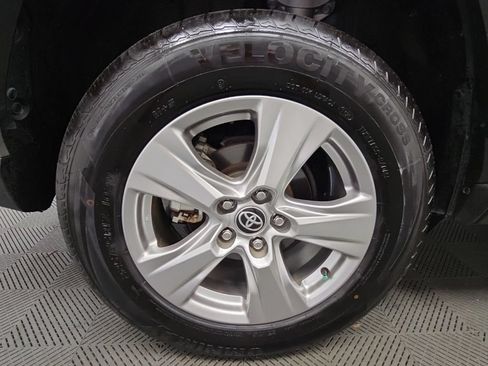 Used 2023 Toyota RAV4 XLE w/ Convenience Package FWD image 46