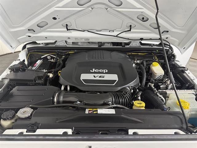 Used 2014 Jeep Wrangler Unlimited Sport w/ Quick Order Package 24S AWD/4WD image 20