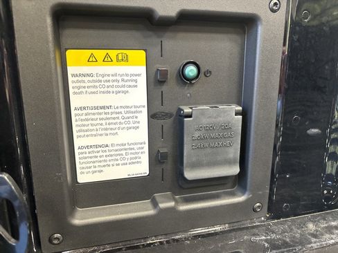 Used 2024 Ford F150 Platinum image 12