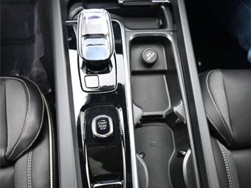 Used 2024 Volvo S60 B5 Plus image 11