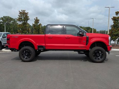 Used 2024 Ford F250 Lariat w/ Lariat Ultimate Package AWD/4WD image 2