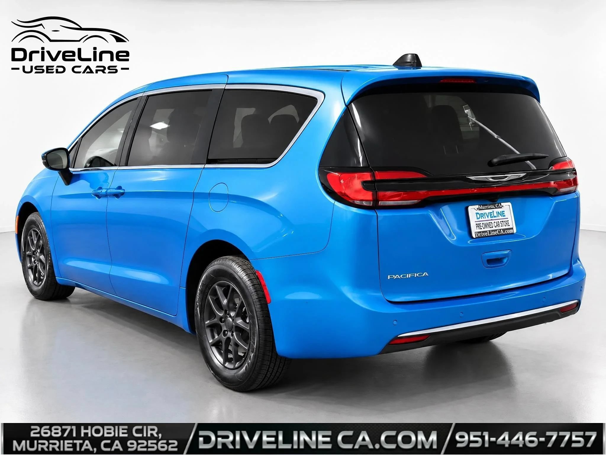 Used 2027 Chrysler Pacifica Select FWD image 6