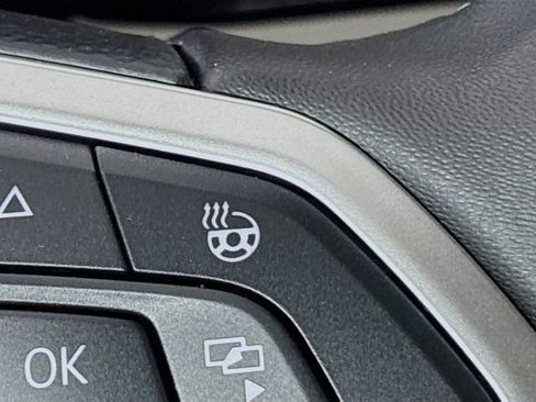 New 2026 Volkswagen Taos S image 33