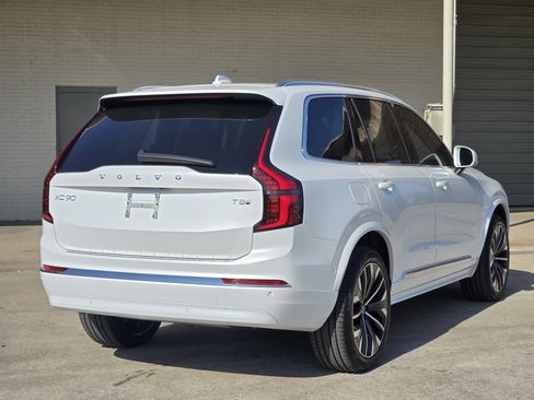 New 2026 Volvo XC90 T8 Ultra image 9