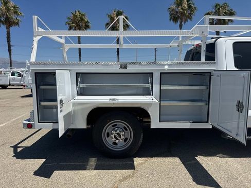 New 2025 Ford F350 XL w/ XL Chrome Package image 21