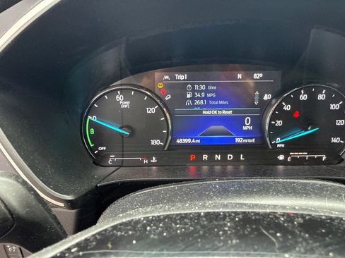 Used 2021 Ford Escape SE w/ SE Sport Appearance Package FWD image 4