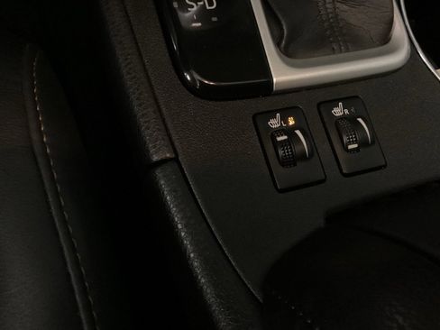 Used 2015 Toyota Highlander XLE image 7