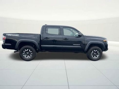 Used 2020 Toyota Tacoma TRD Off-Road image 6
