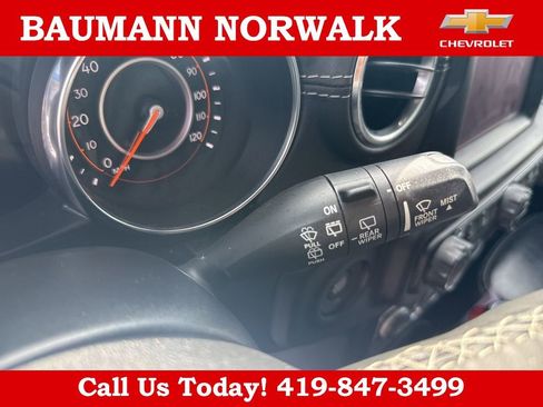 Used 2020 Jeep Wrangler Unlimited Sahara AWD/4WD image 11