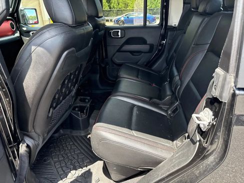 Used 2020 Jeep Gladiator Rubicon AWD/4WD image 5