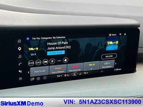 Used 2025 Nissan Murano SL w/ Cargo Package image 26