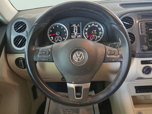 Used 2017 Volkswagen Tiguan S FWD image 14