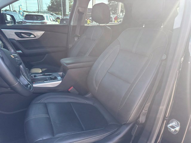 Used 2023 Chevrolet Blazer LT w/ Midnight/Sport Edition FWD image 10