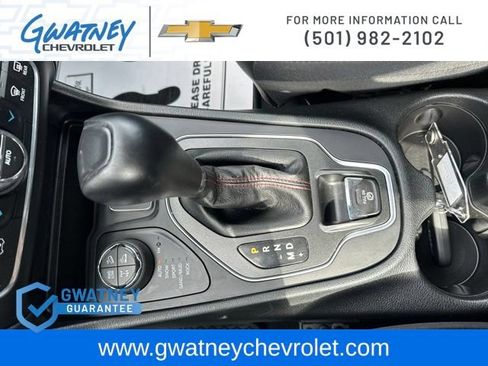 Used 2022 Jeep Cherokee Trailhawk w/ Trailer Tow Group AWD/4WD image 19