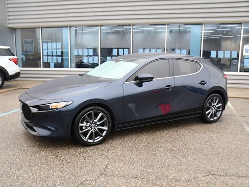 Used 2024 MAZDA MAZDA3 s image 2