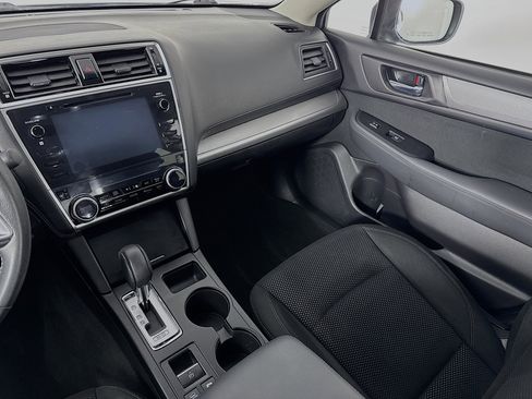 Used 2018 Subaru Outback 2.5i Premium image 22