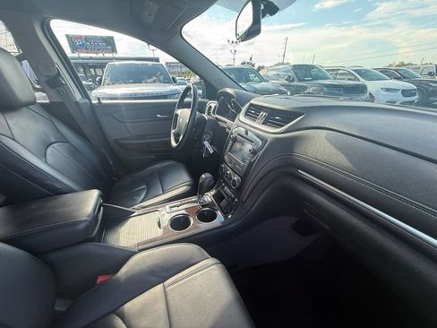 Used 2015 Chevrolet Traverse LT FWD image 26
