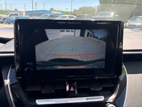 Used 2024 Toyota Corolla LE FWD image 21