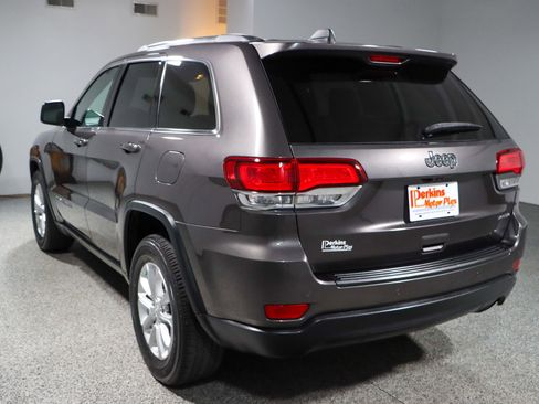 Used 2021 Jeep Grand Cherokee Laredo RWD image 9