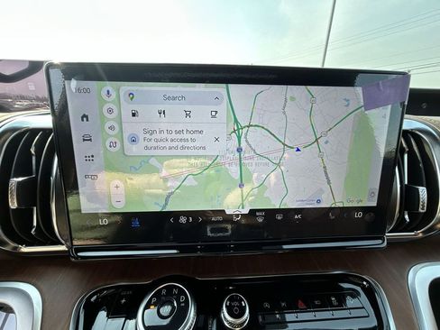 New 2026 Ford Expedition King Ranch image 24