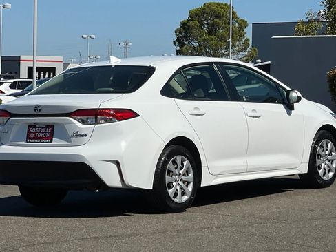 Certified 2023 Toyota Corolla LE FWD image 2