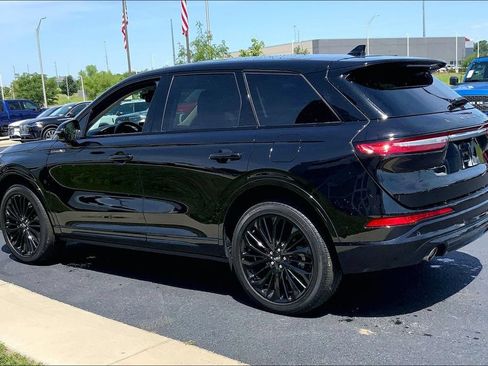 Used 2024 Lincoln Corsair AWD w/ Equipment Group 101A image 2