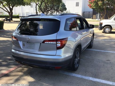Used 2022 Honda Pilot Sport image 4