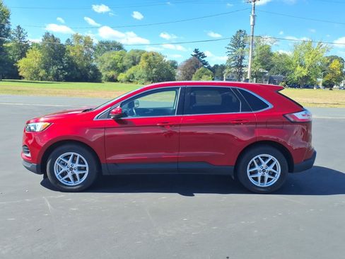 Used 2024 Ford Edge SEL AWD/4WD image 2