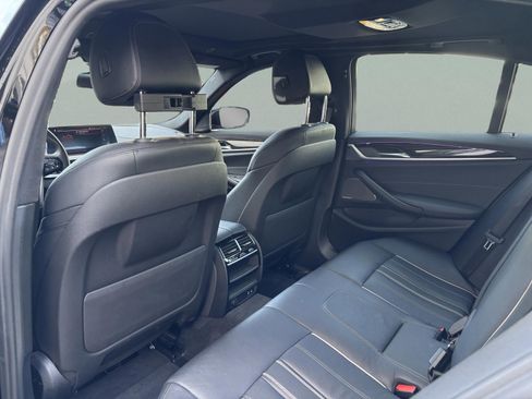 Used 2020 BMW 530i w/ Premium Package image 30