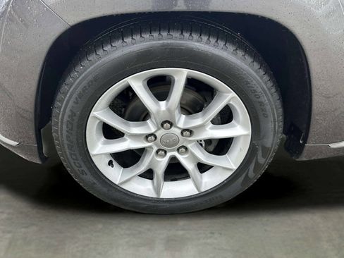 Used 2016 Jeep Grand Cherokee Summit w/ Platinum Series Group image 29