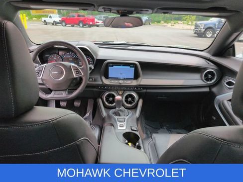 Certified 2017 Chevrolet Camaro SS RWD image 21