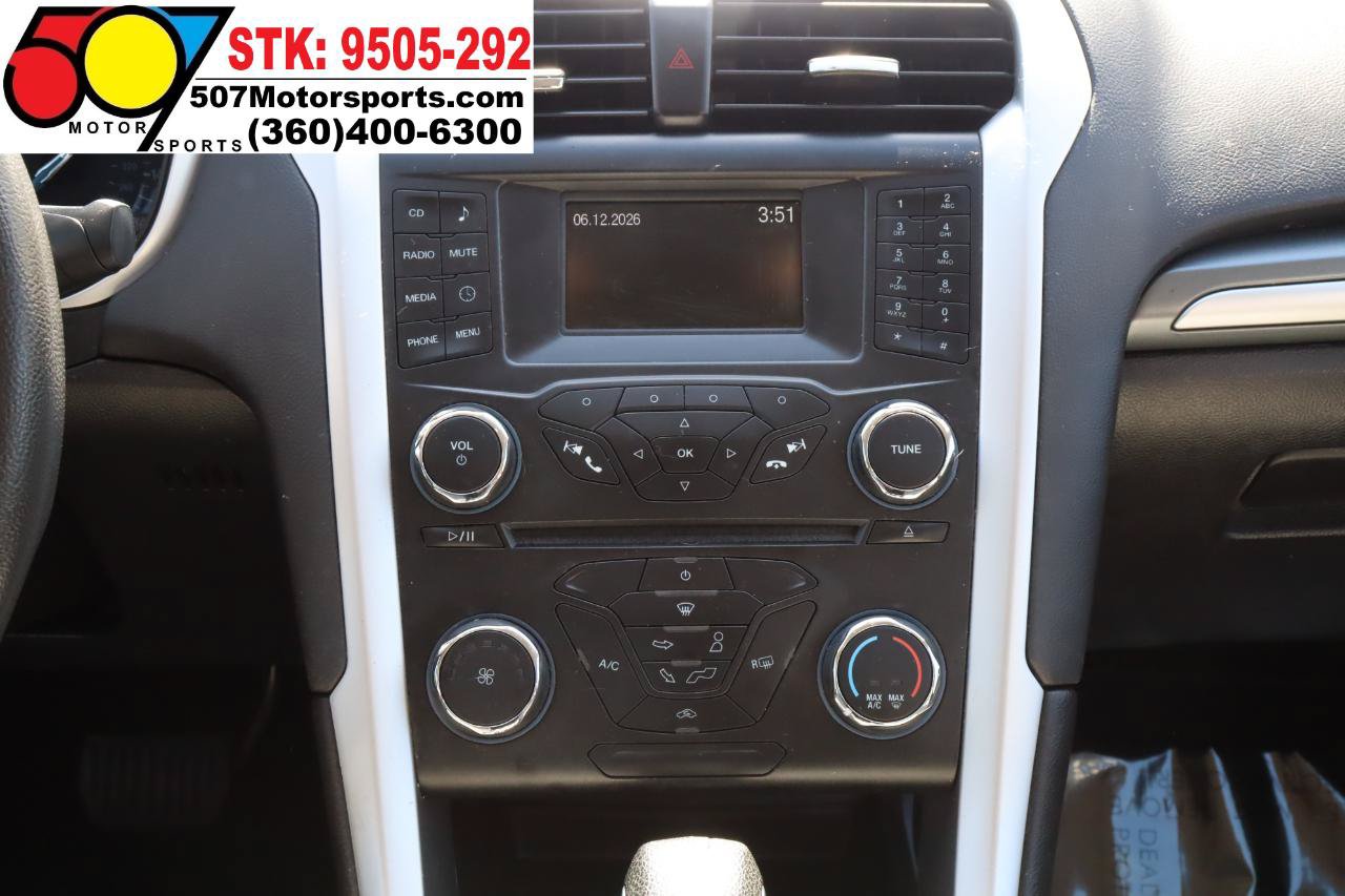 Used 2015 Ford Fusion S FWD image 19