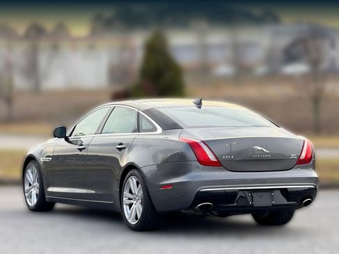 Used 2017 Jaguar XJ L Portfolio image 10