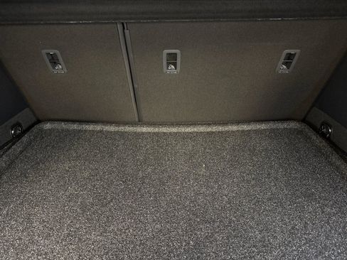 New 2026 Volkswagen Tiguan SEL R-Line image 14