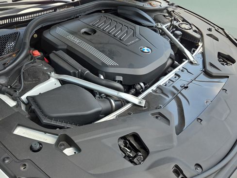 Used 2025 BMW 840i w/ M Sport Professional Package RWD image 19