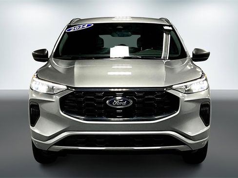 Used 2024 Ford Escape ST-Line image 2