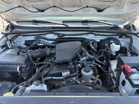 Used 2014 Toyota Tacoma PreRunner w/ Convenience Package RWD image 20