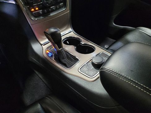 Used 2017 Jeep Grand Cherokee Limited AWD/4WD image 26