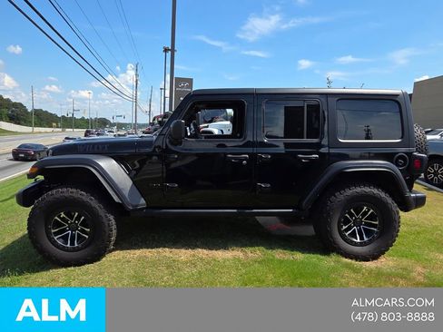 Used 2024 Jeep Wrangler Unlimited Sport AWD/4WD image 3