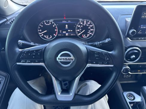 Used 2023 Nissan Sentra SV image 12