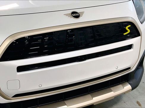 Used 2025 MINI Cooper Countryman SE w/ Comfort Package Max image 32