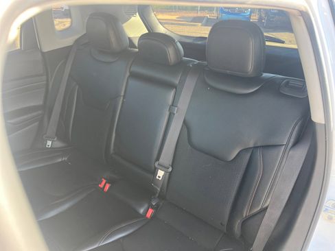 Used 2022 Jeep Compass Trailhawk w/ Sun and Sound Group image 17