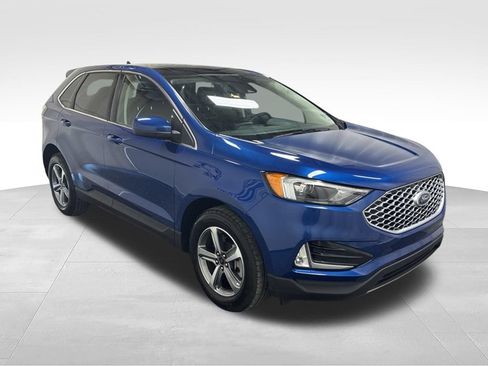 Used 2023 Ford Edge SEL w/ Convenience Package AWD/4WD image 4