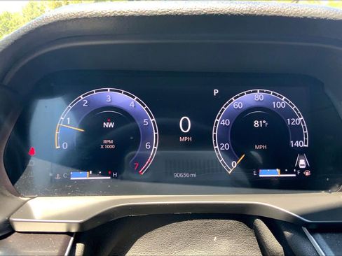 Used 2022 Jeep Grand Cherokee Altitude AWD/4WD image 42