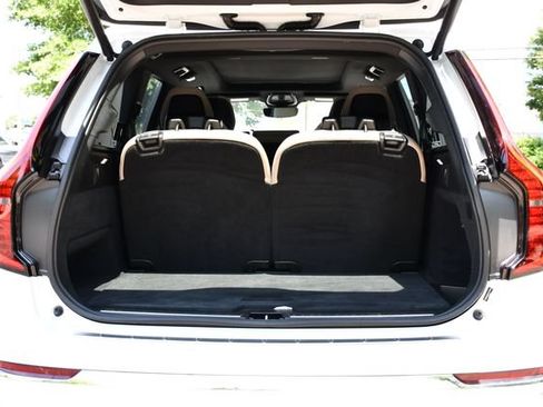 Certified 2026 Volvo XC90 B6 Plus AWD/4WD image 32