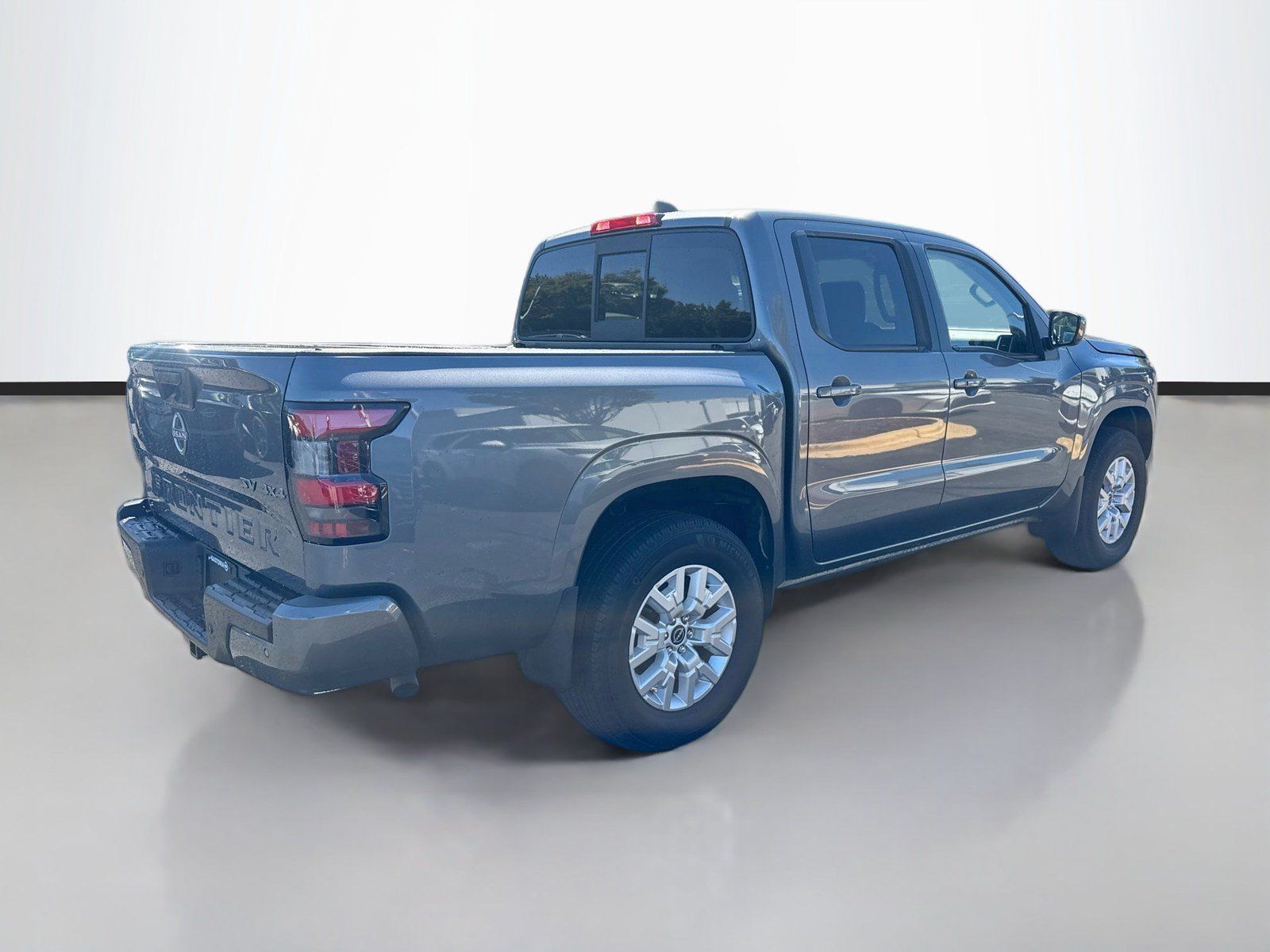 Used 2022 Nissan Frontier SV AWD/4WD image 7