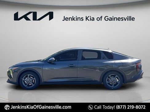 New 2026 Kia K4 FWD image 6