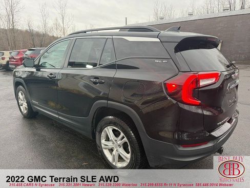 Used 2022 GMC Terrain SLE w/ Driver Convenience Package AWD/4WD image 5