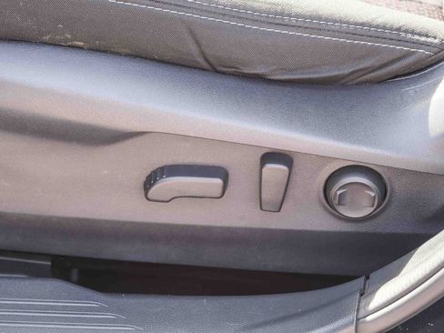 Used 2024 Subaru Outback Premium AWD/4WD image 24