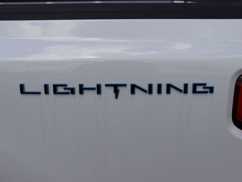 Used 2025 Ford F150 Lightning XLT image 12